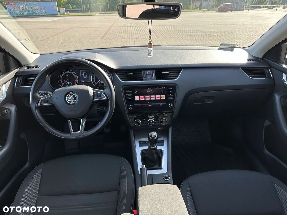 Skoda Octavia ver-1-4-tsi-ambition - 6