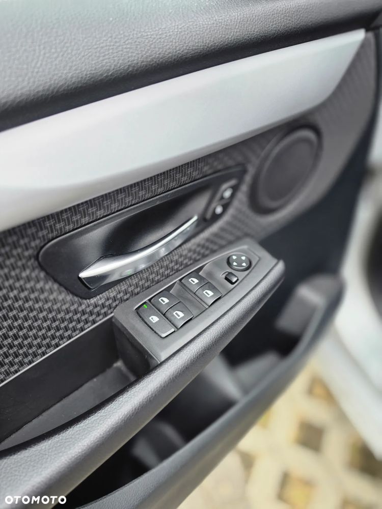 BMW Seria 2 218d Advantage - 11