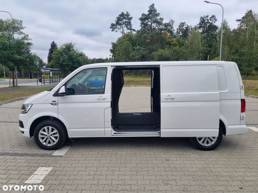 Volkswagen Transporter - 9