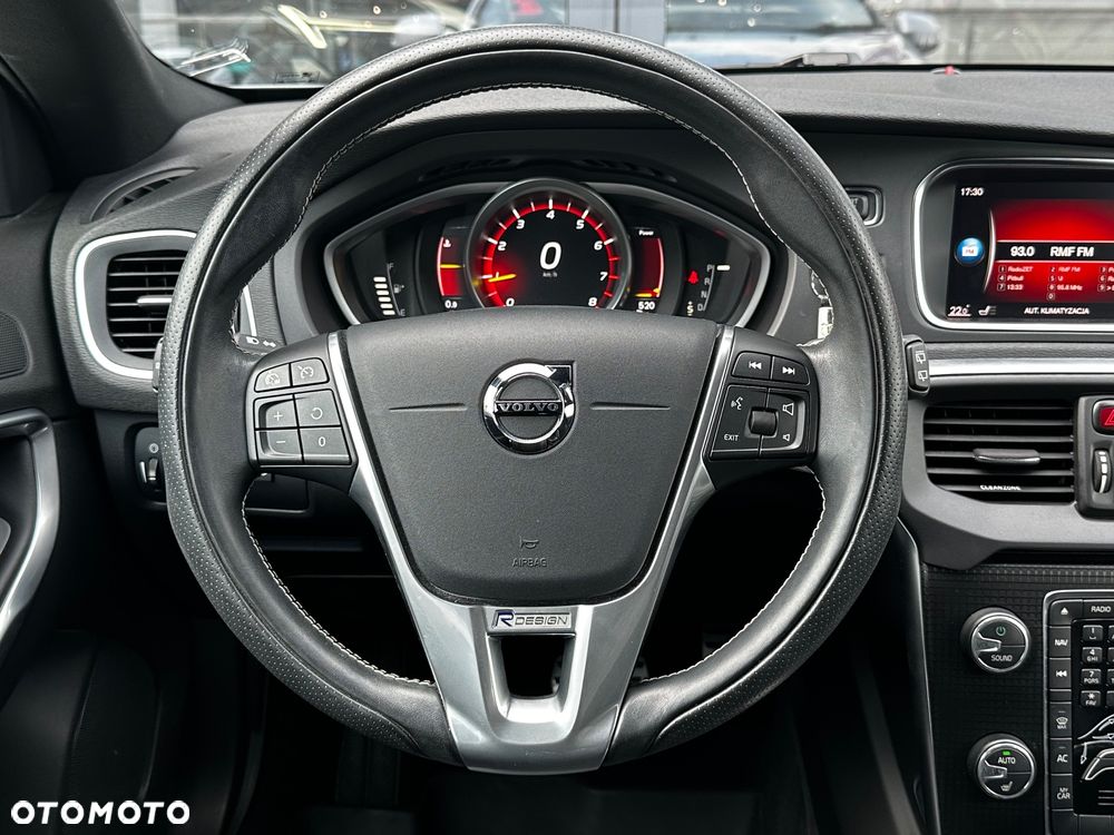 Volvo V40 T3 Drive-E R-Design Momentum - 20