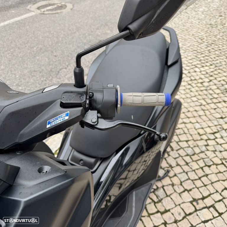 Yamaha NMAX 125 - 4