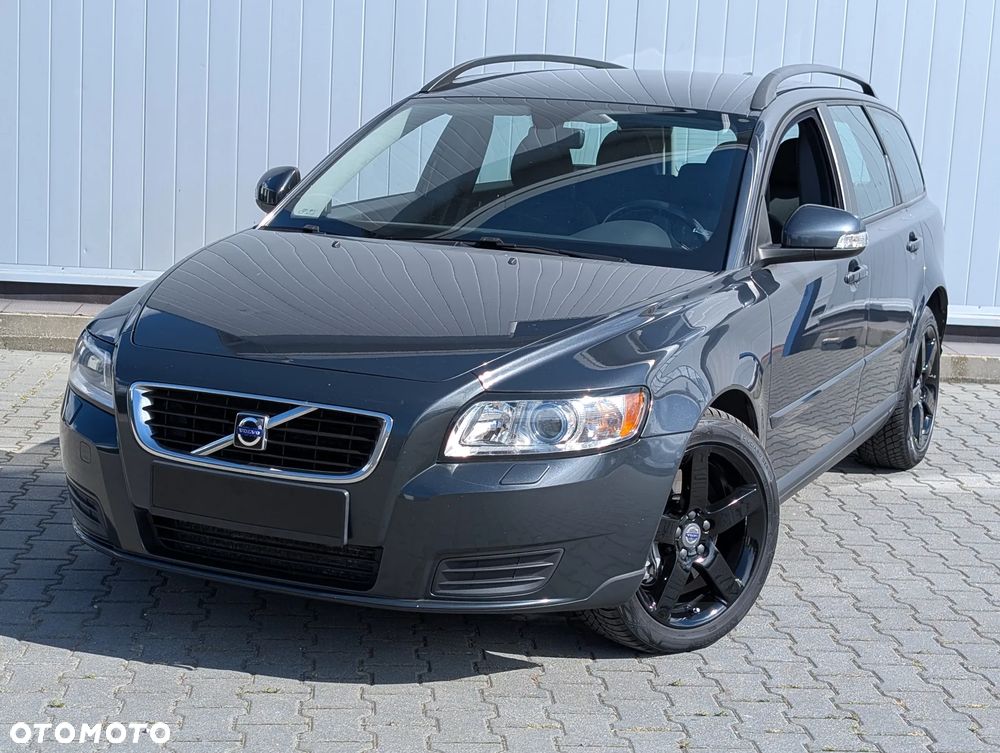 Volvo V50 - 1