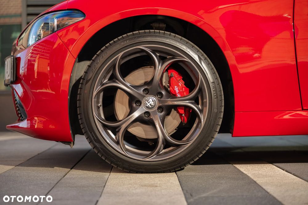 Alfa Romeo Giulia 2.0 Turbo Tributo Italiano Q4 - 35