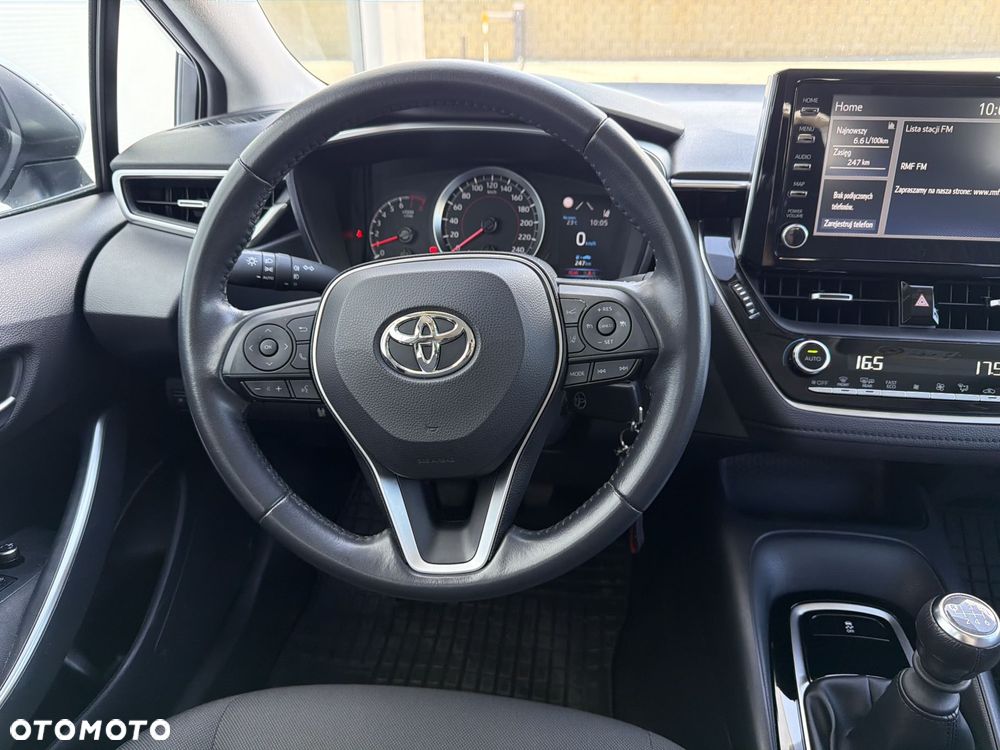 Toyota Corolla - 13