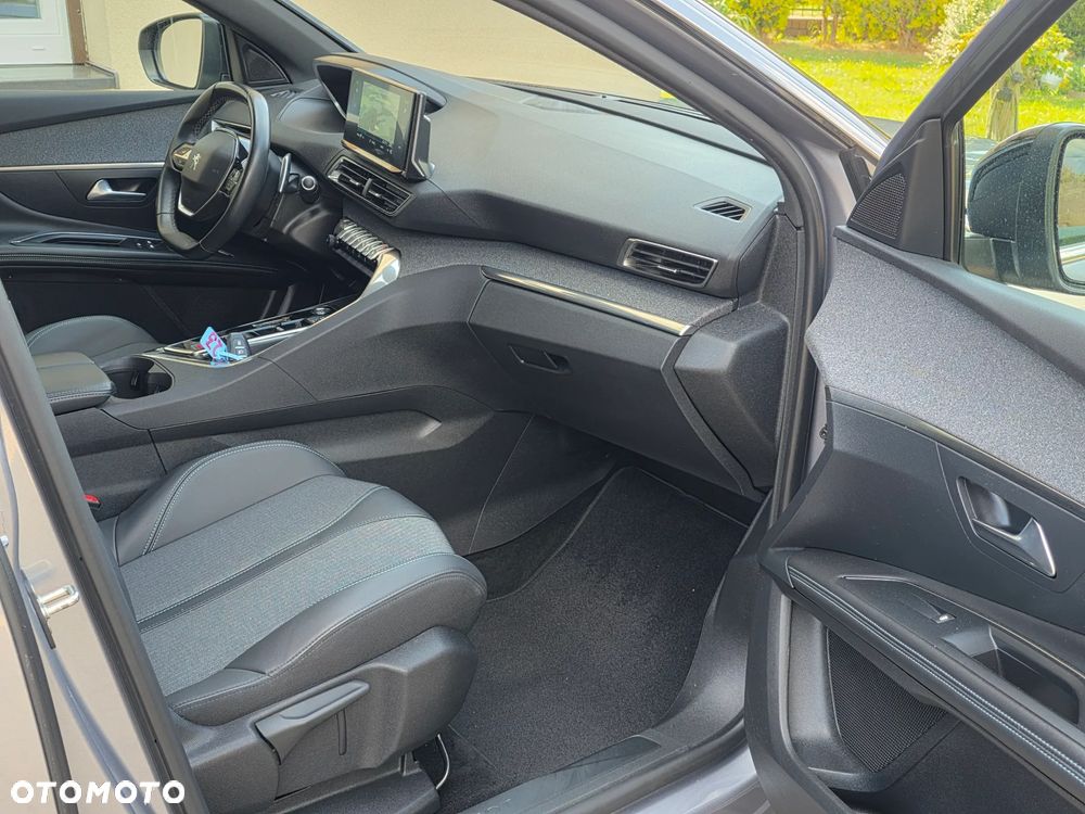 Peugeot 3008 1.6 PureTech Hybrid4 PHEV Allure S&S EAT8 - 26