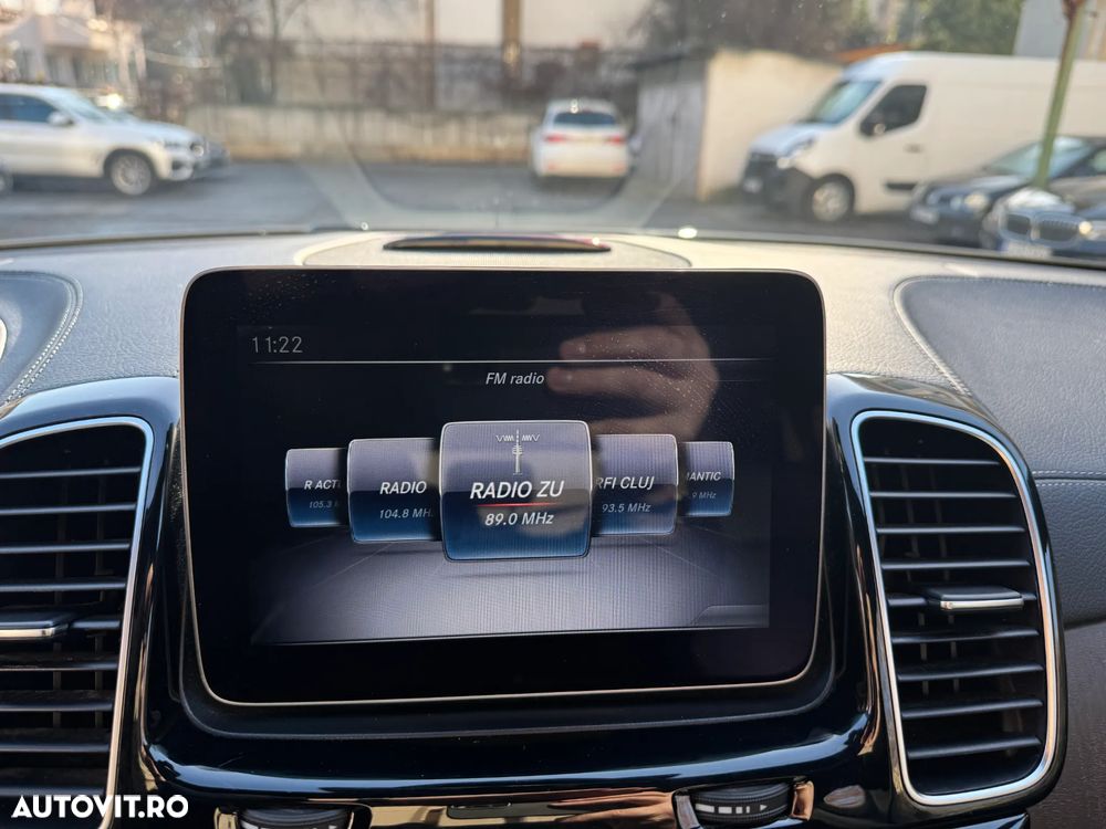 Mercedes-Benz GLE 400 4Matic 9G-TRONIC AMG Line - 17