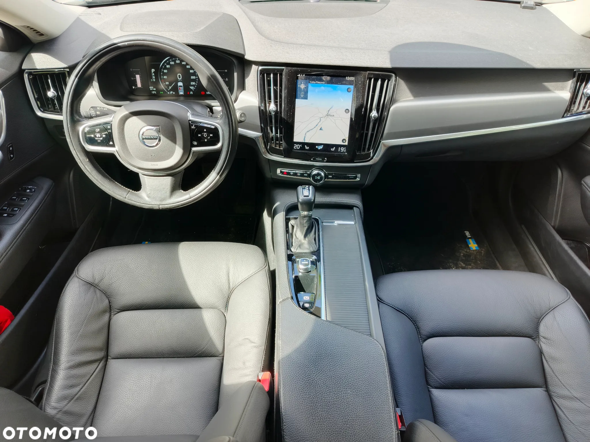 Volvo V90 D5 AWD Momentum - 9