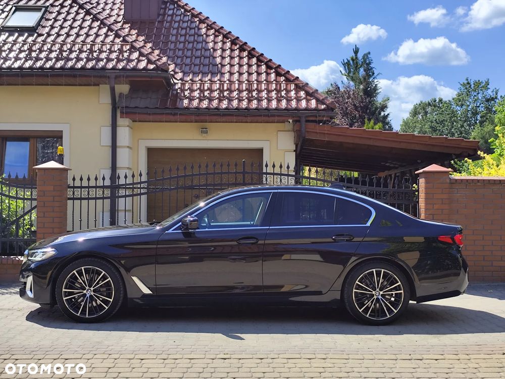 BMW Seria 5 530i GPF xDrive Luxury Line - 4