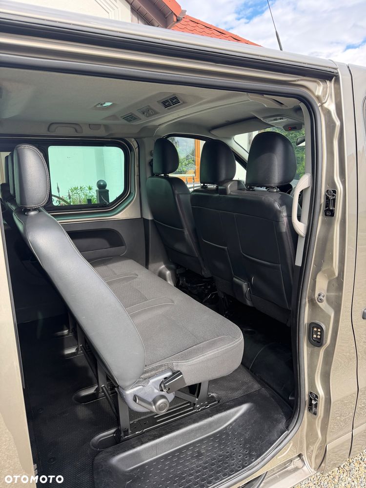 Opel Vivaro - 25