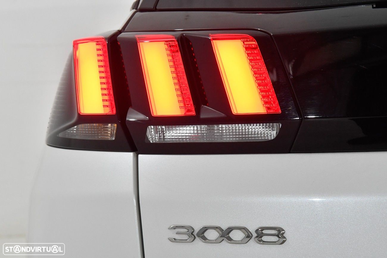 Peugeot 3008 1.2 PureTech Allure Pack EAT8 - 11