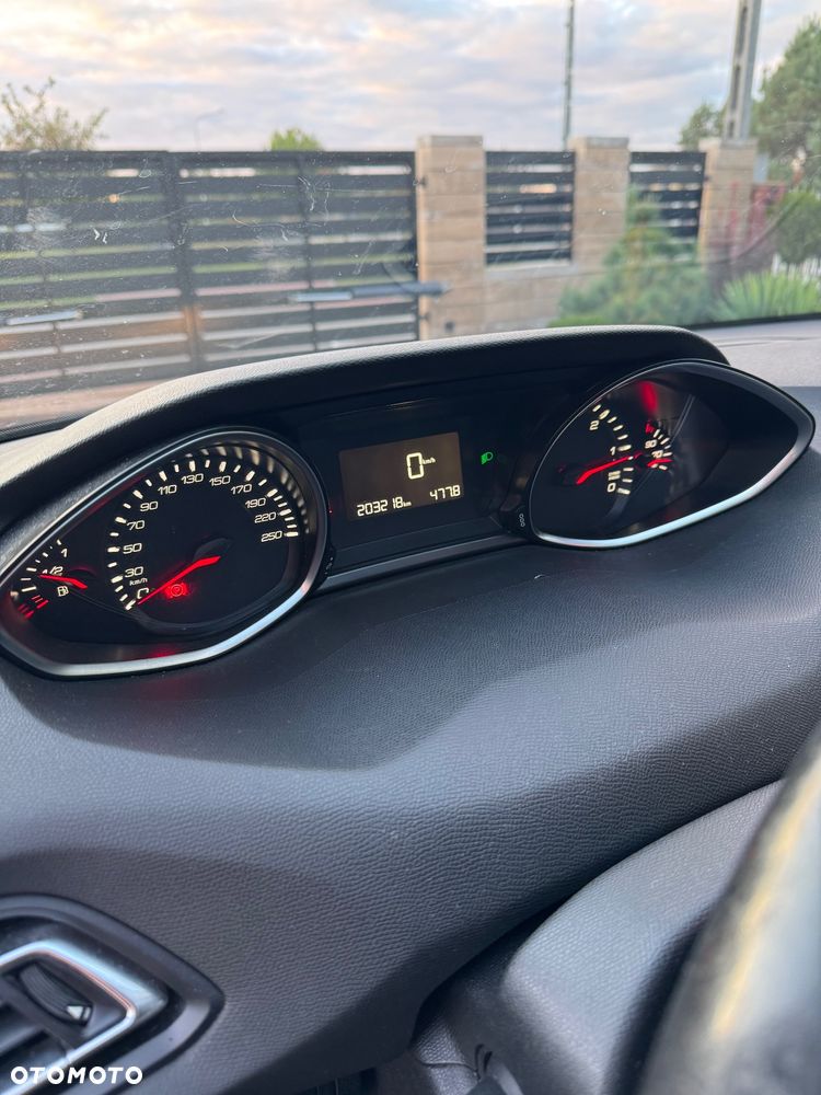 Peugeot 308 BlueHDi 120 Stop & Start Active - 25
