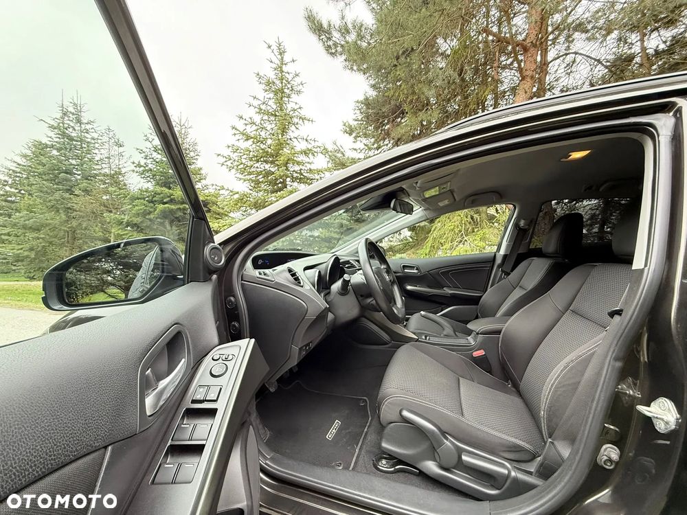 Honda Civic 1.6 i-DTEC Executive Black Edition - 14