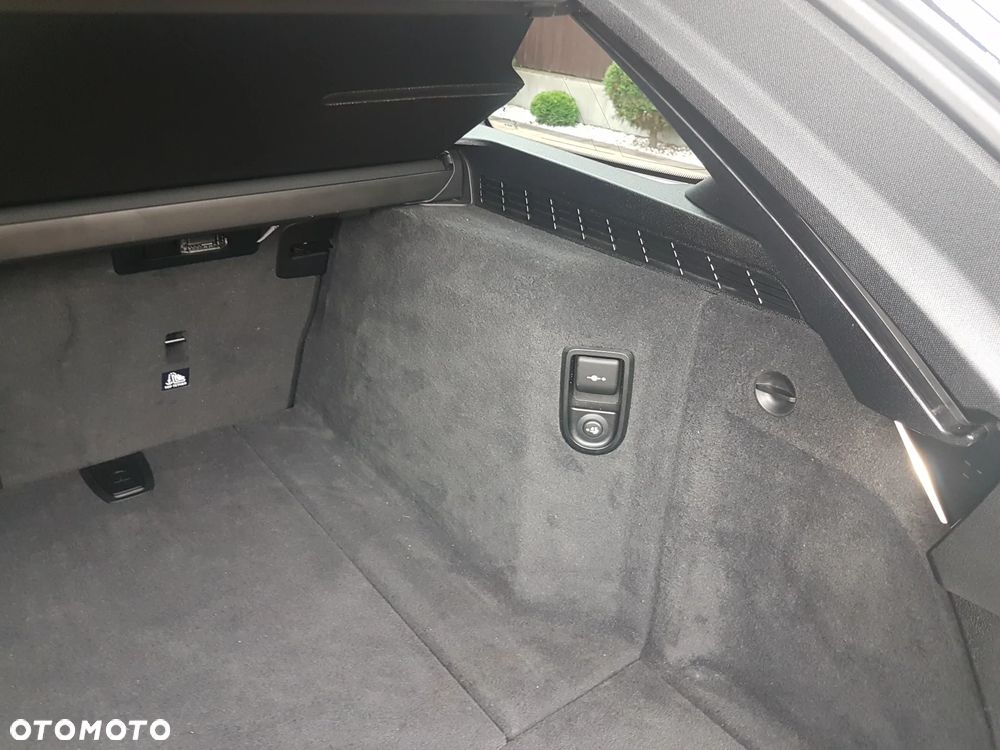 BMW Seria 5 520d M Sport sport - 29