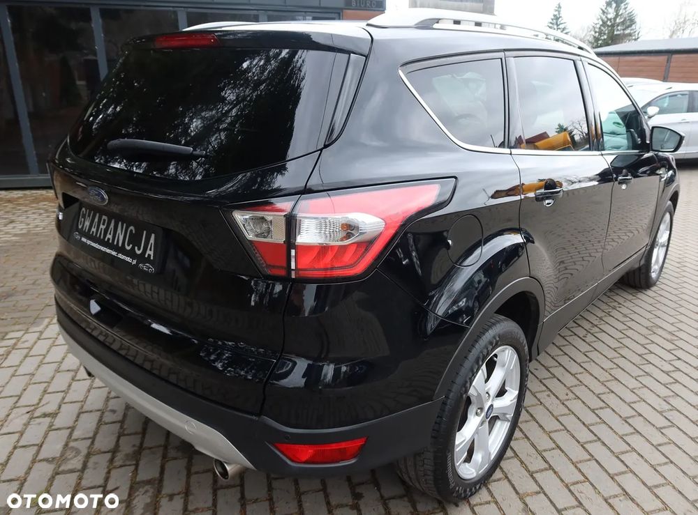 Ford Kuga 2.0 TDCi 2x4 Titanium - 10
