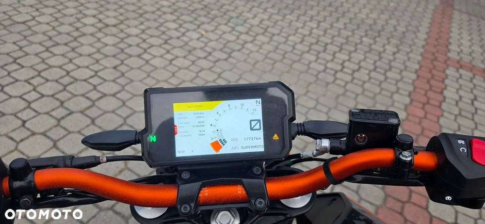 KTM Duke 125 - 10