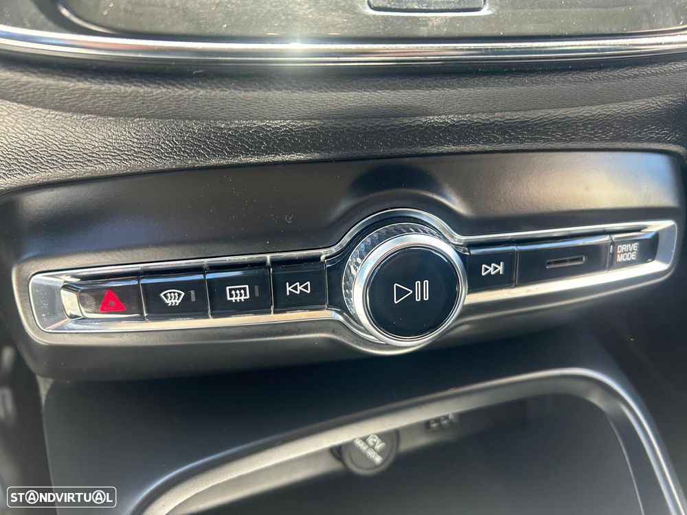 Volvo XC 40 1.5 T4 PHEV Inscription - 24