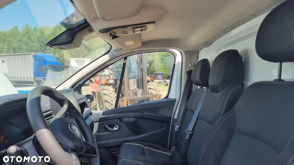 Renault Trafic - 34