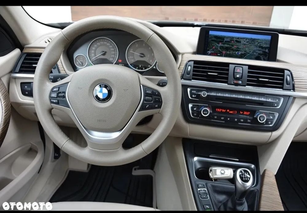 BMW Seria 3 320d Blue Performance Modern Line - 11