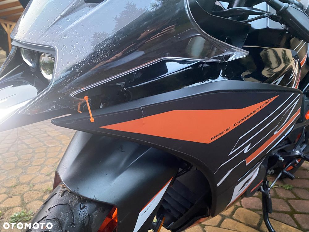 KTM RC 125 - 8