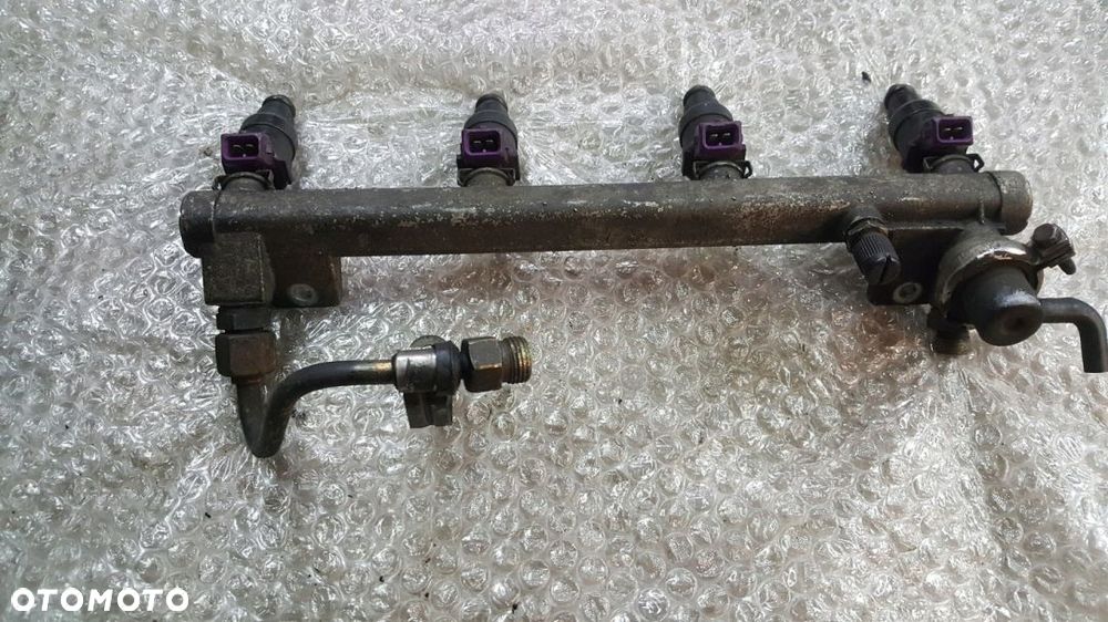 LISTWA WTRYSKI OPEL VECTRA B GM 90411551 - 4