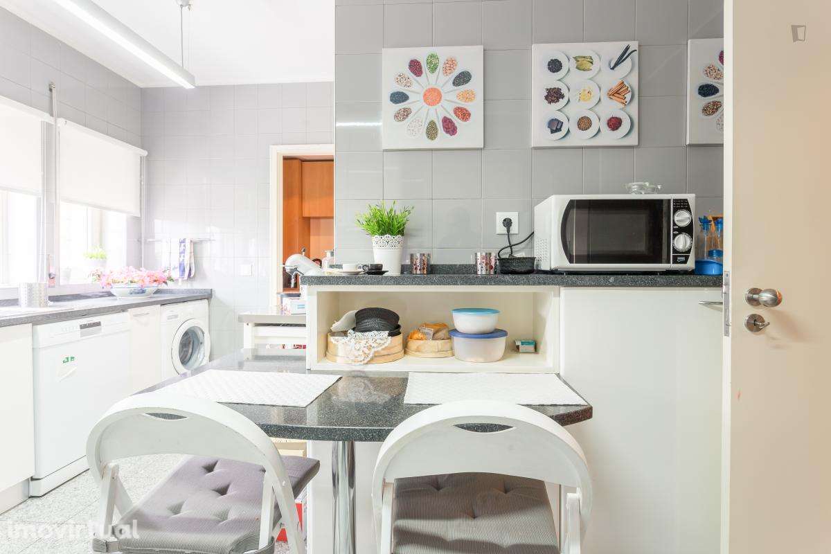 Quarto - localizado em Foz do Douro Porto - Grande imagem: 5/13