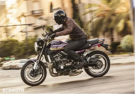Kawasaki Z 900 RS - 7
