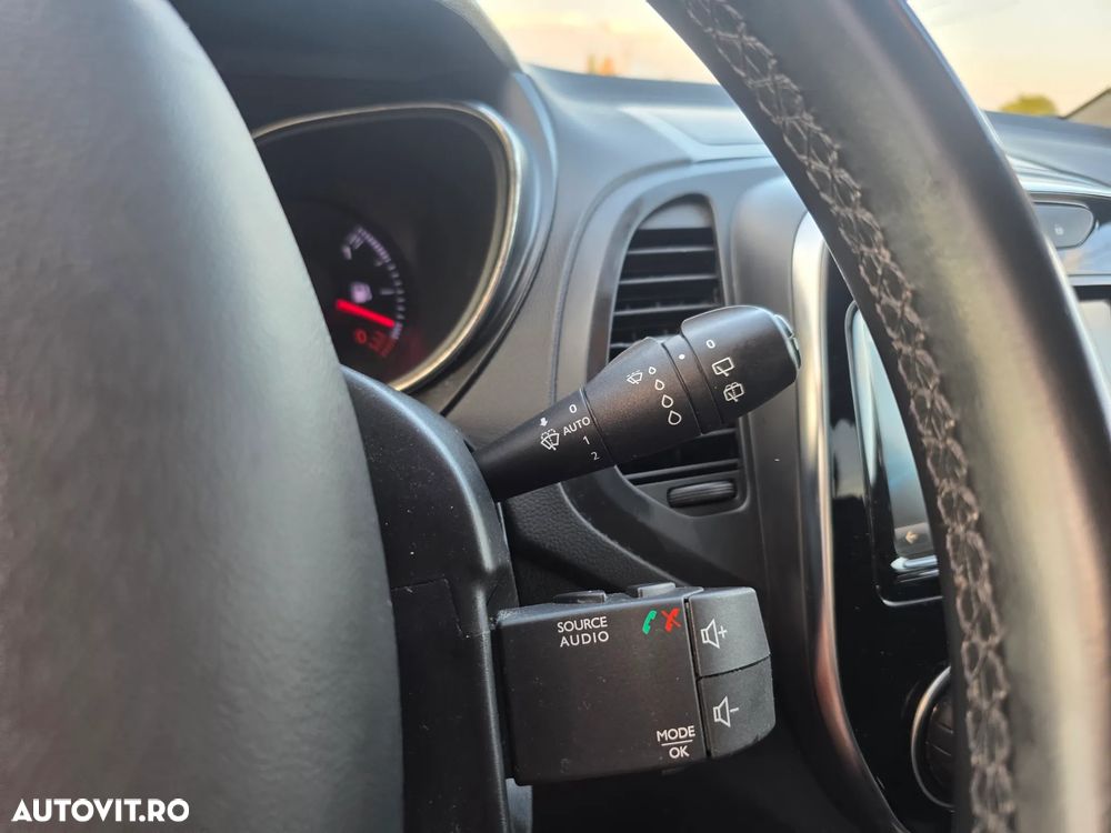 Renault Captur (ENERGY) TCe 90 INTENS - 29