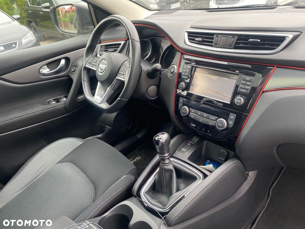 Nissan Qashqai 1.6 DIG-T N-Connecta - 21
