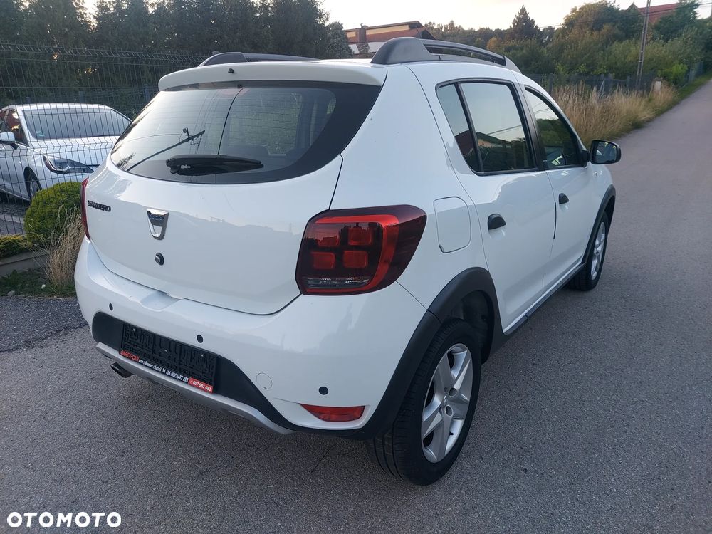 Dacia Sandero Stepway TCe 90 (S&S) Prestige - 8