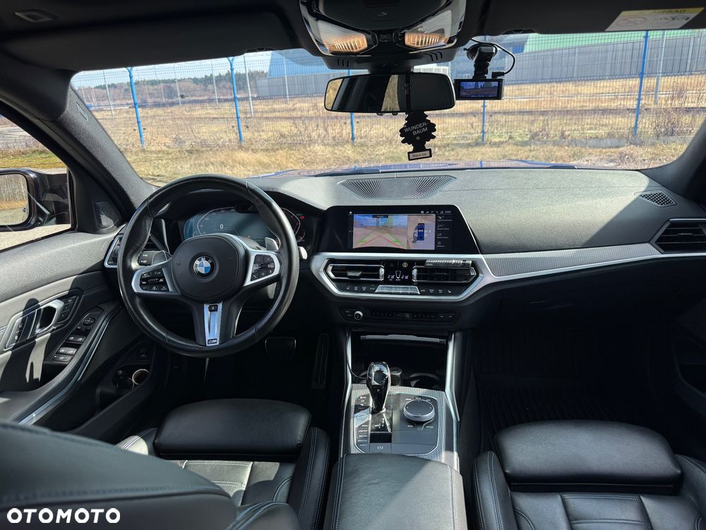BMW Seria 3 330i M Sport sport - 17