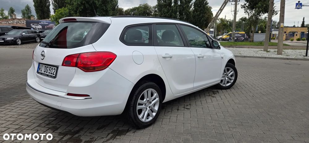 Opel Astra 1.6 Color Edition - 17