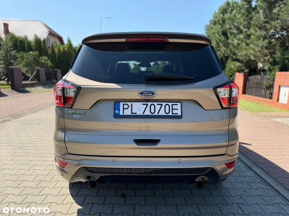 Ford Kuga 2.0 TDCi 4x4 ST-Line - 26