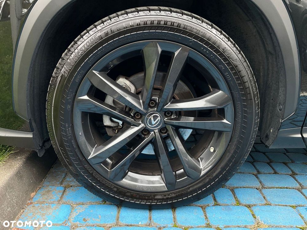 Lexus NX 350h Prestige AWD - 34