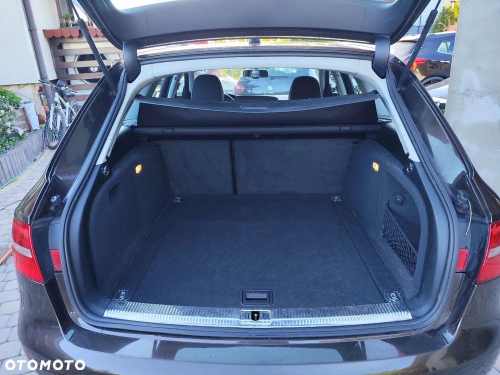Audi A4 Avant 2.0 TDI - 10