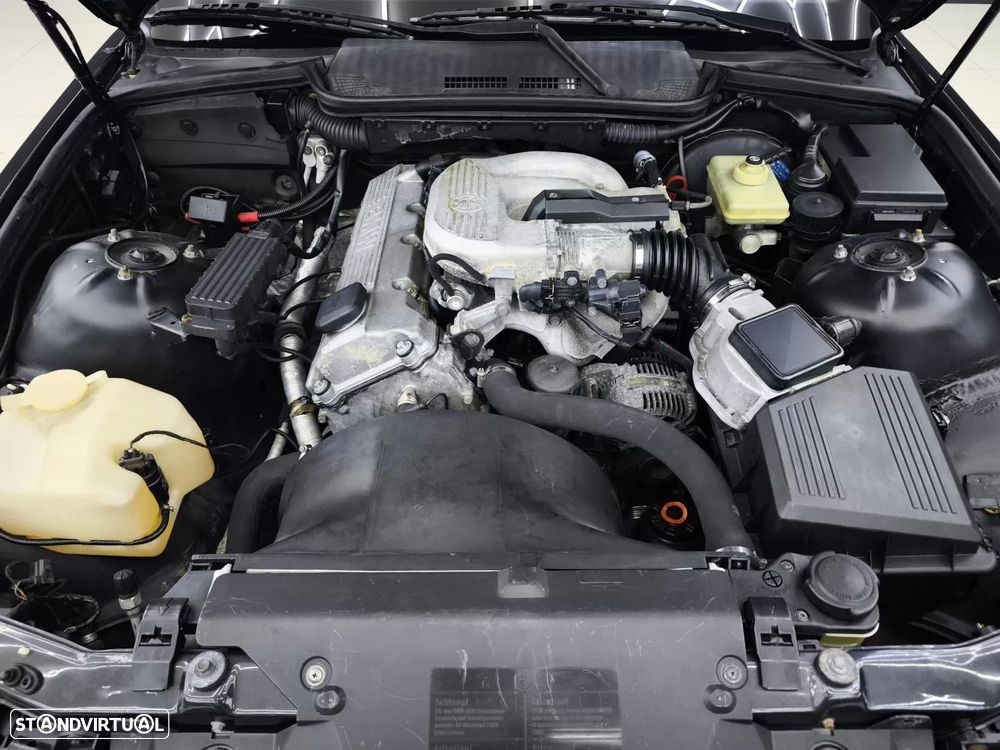 BMW 318 i Cabriolet M Sport - 14