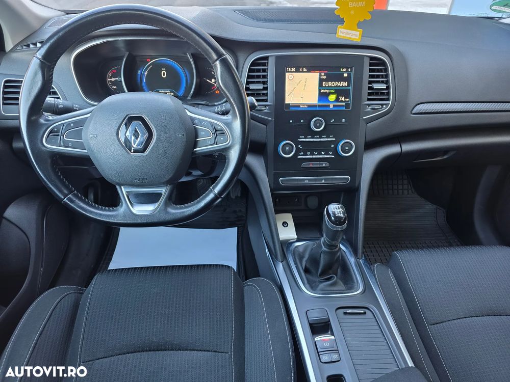 Renault Megane - 11