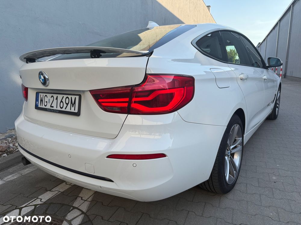 BMW 3GT 318d Sport Line - 17