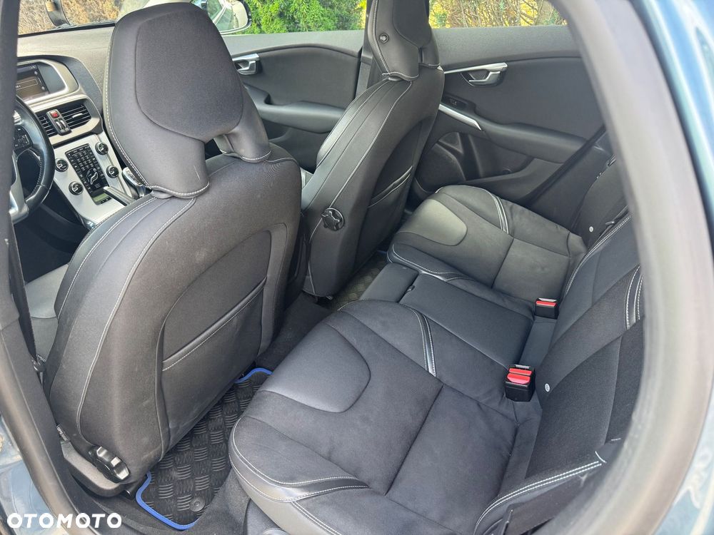 Volvo V40 D2 - 7