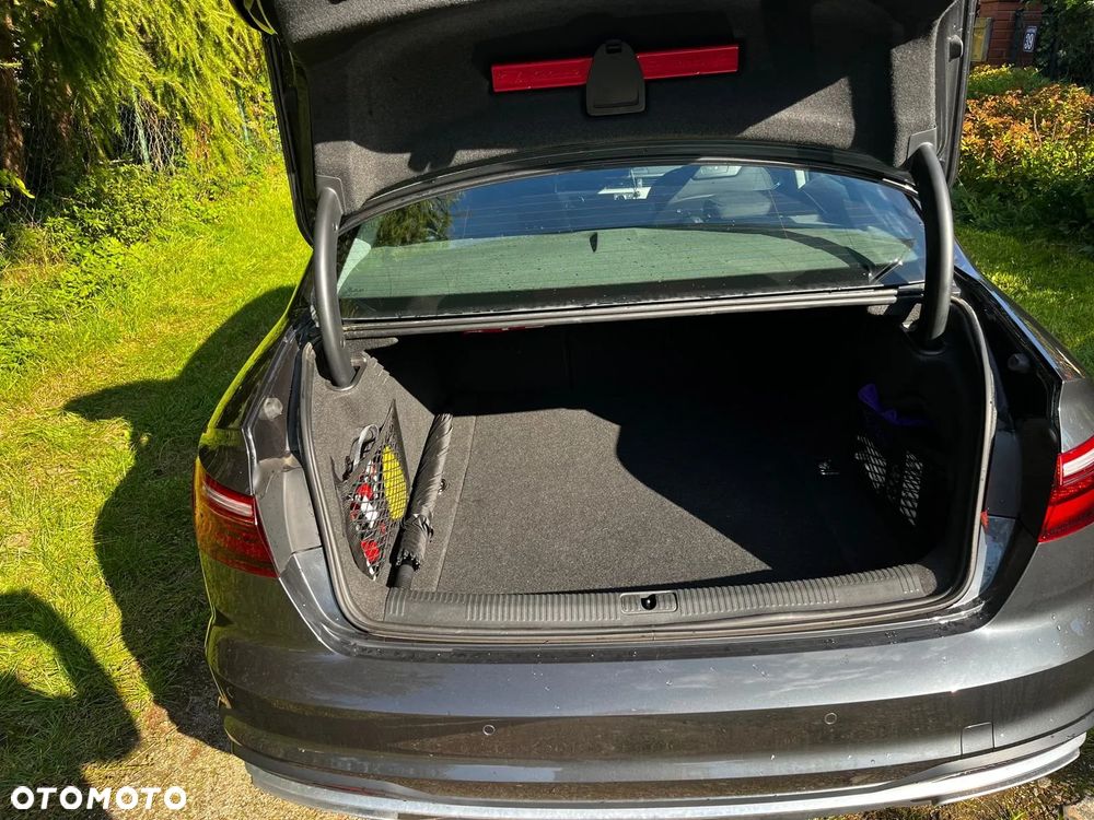 Audi A4 Limousine - 18