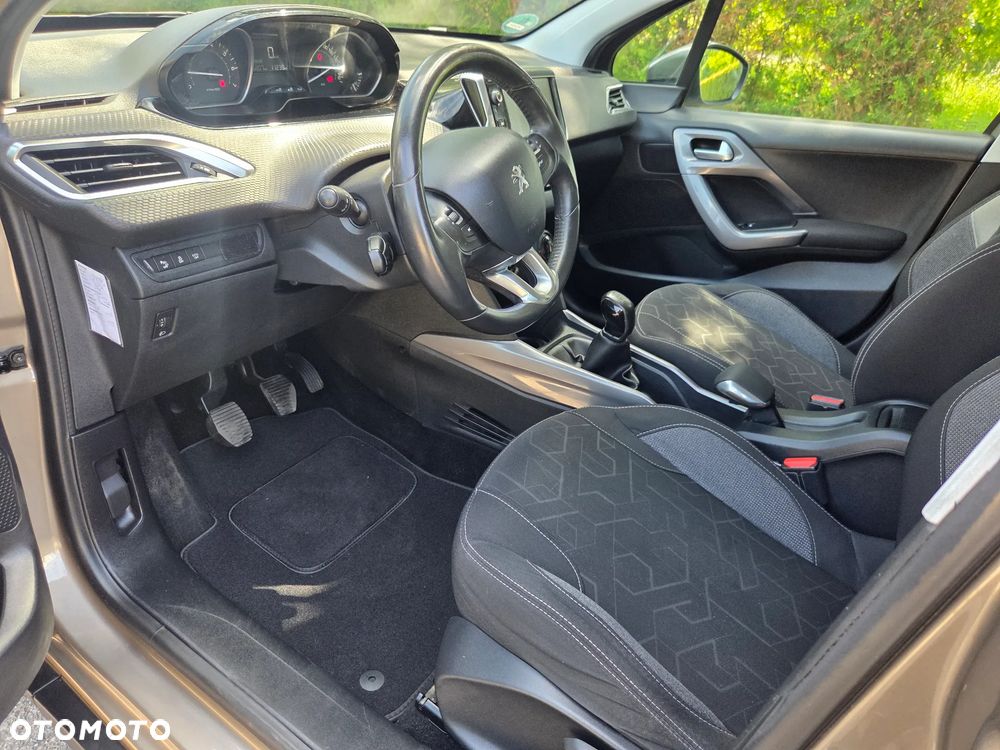Peugeot 2008 PureTech 110 Stop&Start Active - 11