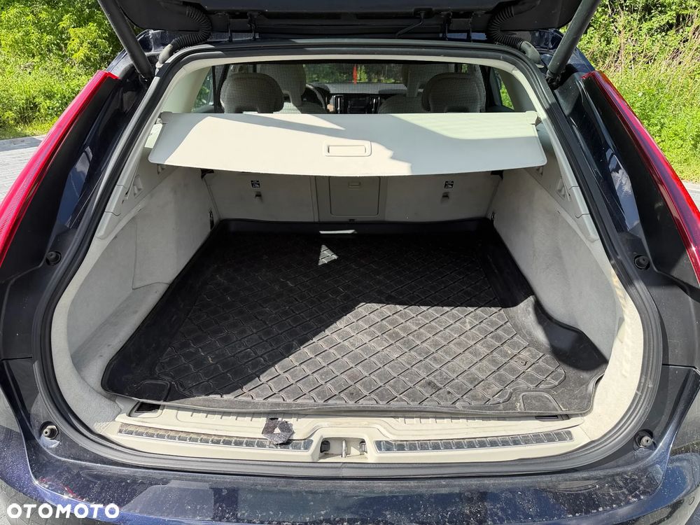 Volvo V90 D5 AWD Inscription - 16