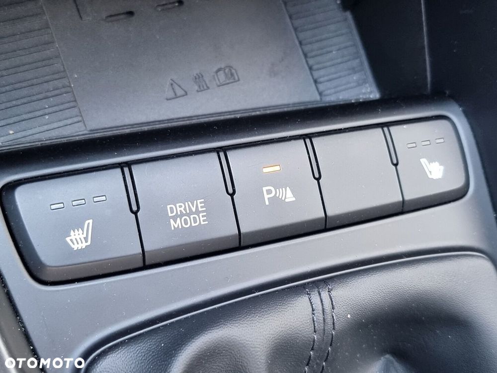 Hyundai Bayon 1.0 T-GDI Executive - 33