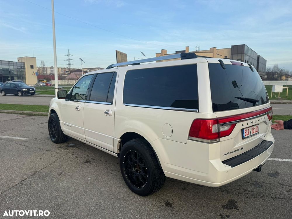 Lincoln Navigator - 16