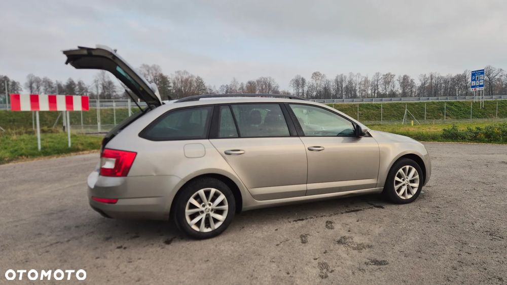 Skoda Octavia 1.6 TDI Ambition - 6