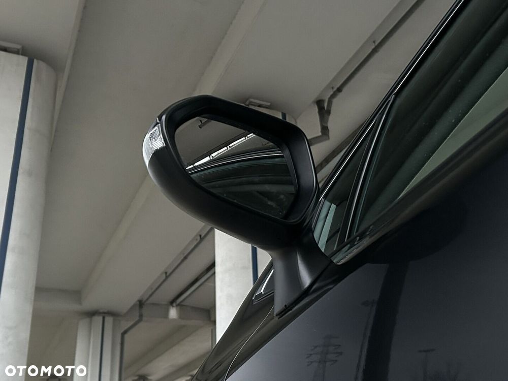 Toyota Corolla 1.8 Hybrid Style - 4