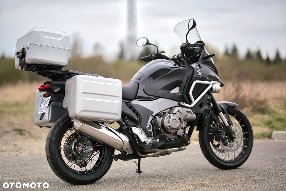 Honda VFR - 3
