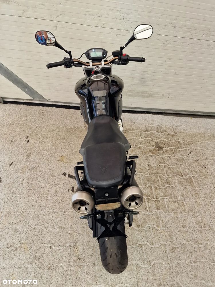 Yamaha MT - 26