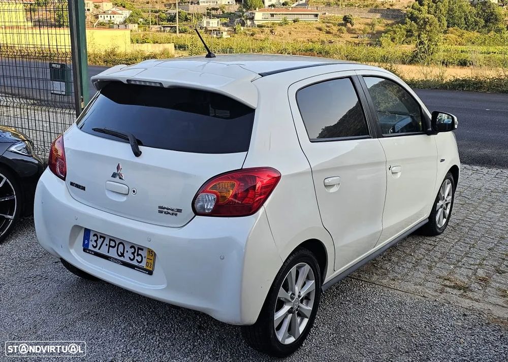 Mitsubishi Space Star 1.2 Intense Connect Edition - 2