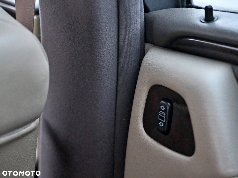 Mercedes-Benz Klasa E 420 T Elegance - 23