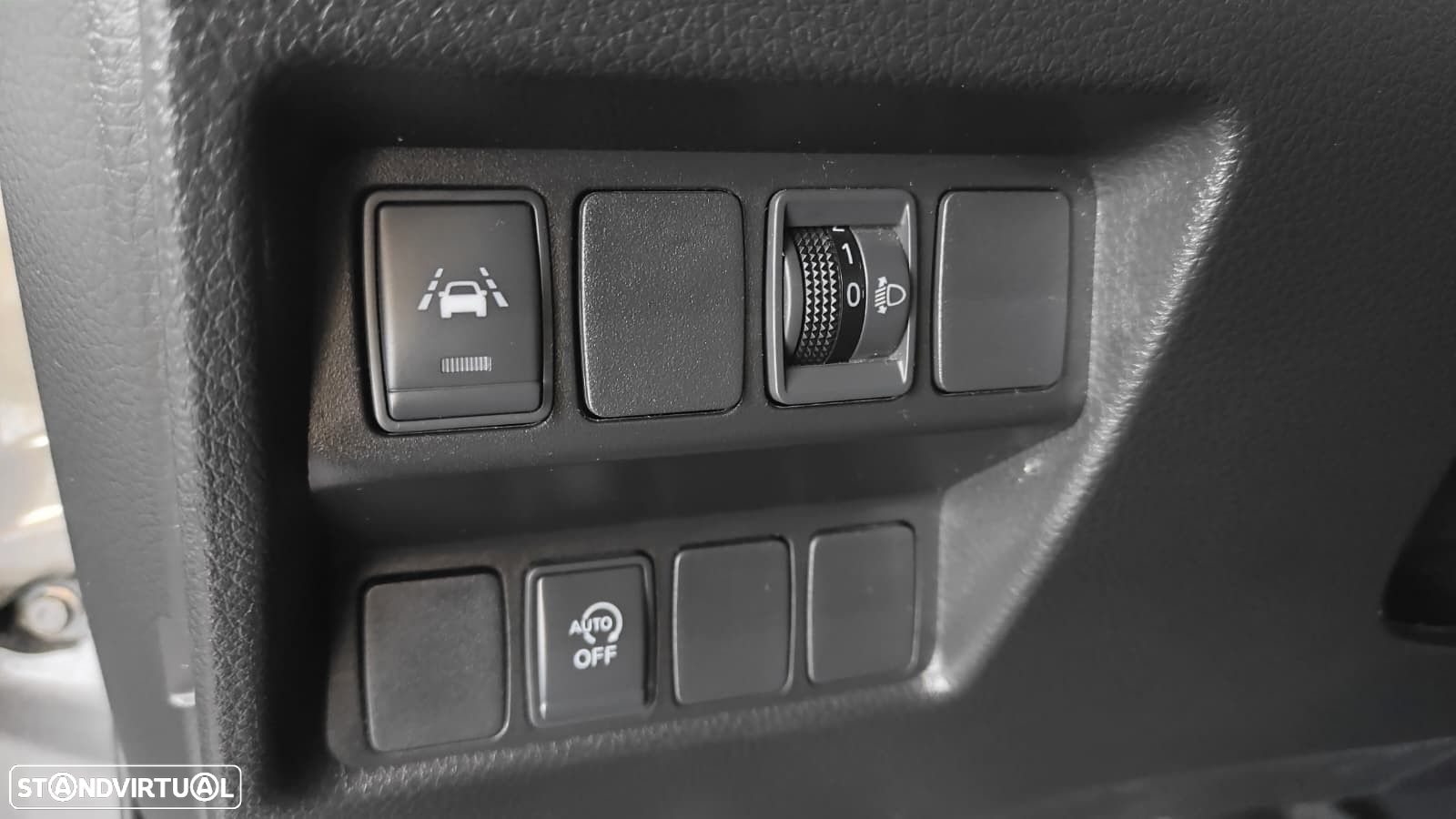 Nissan Qashqai 1.3 DIG-T N-Connecta - 43